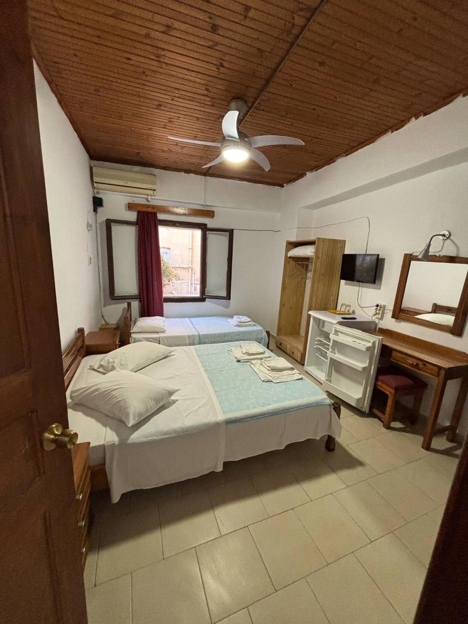 Stelios Rooms To Rent Chania  ภายนอก รูปภาพ