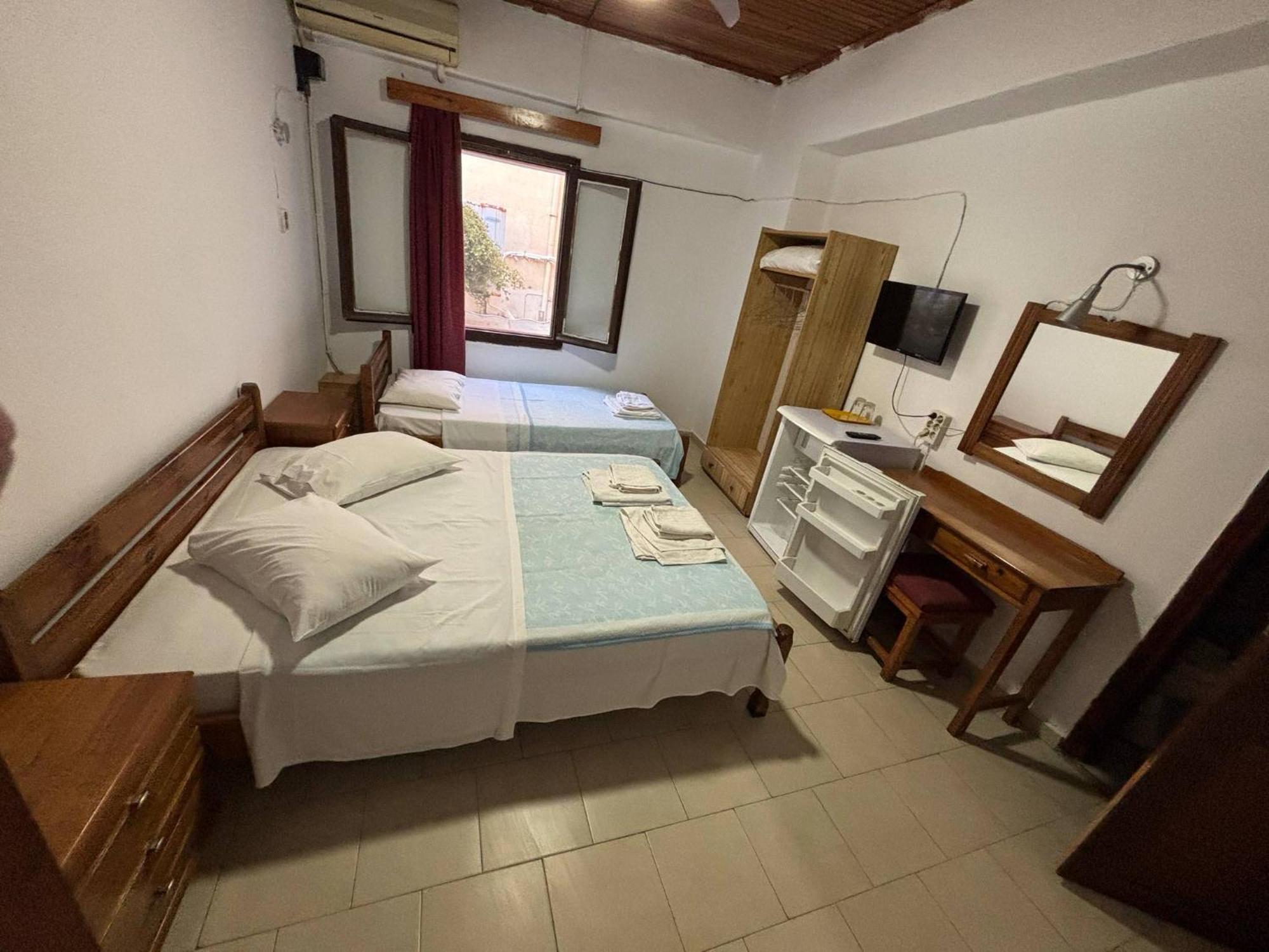 Stelios Rooms To Rent Chania  ภายนอก รูปภาพ